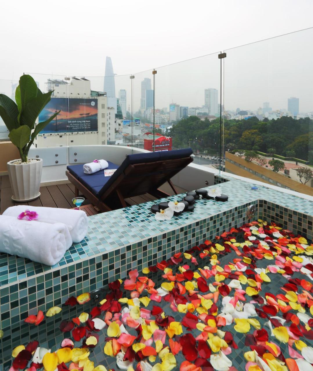 Hotel Paradise Saigon Boutique Hotel&spa 4*